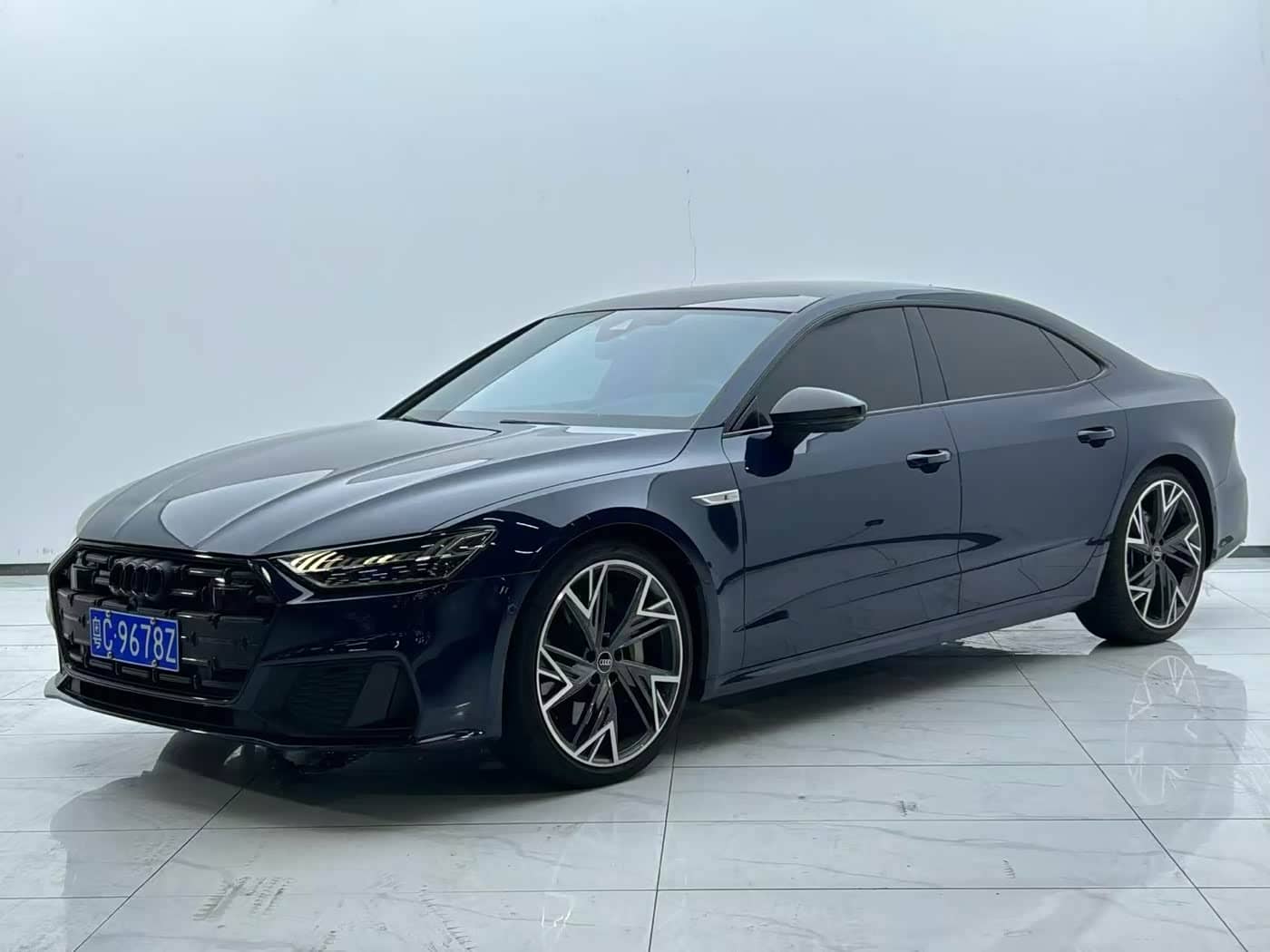 Audi A7L