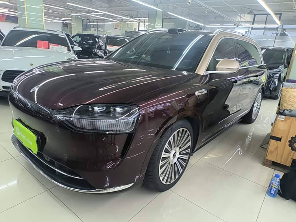 AITO Wenjie AITO M9