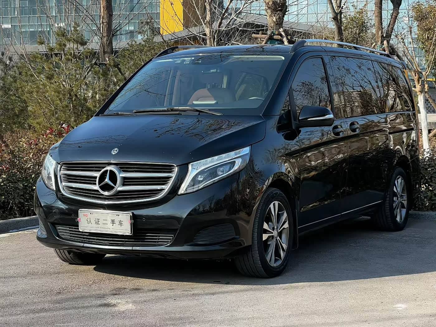 Mercedes-Benz V-Class
