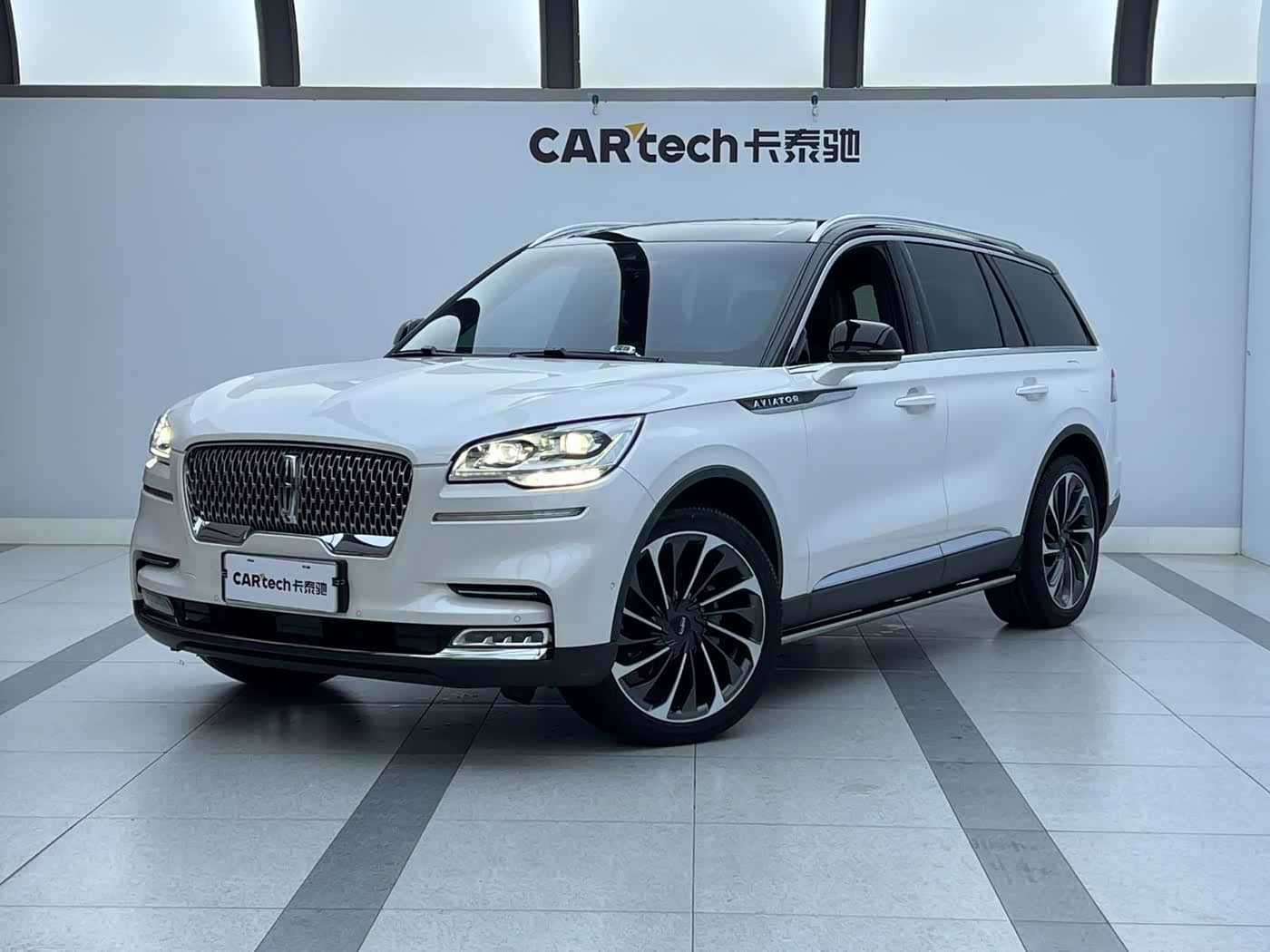 Lincoln Aviator