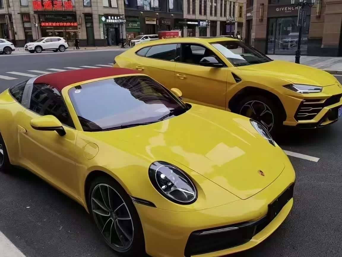 Porsche 911