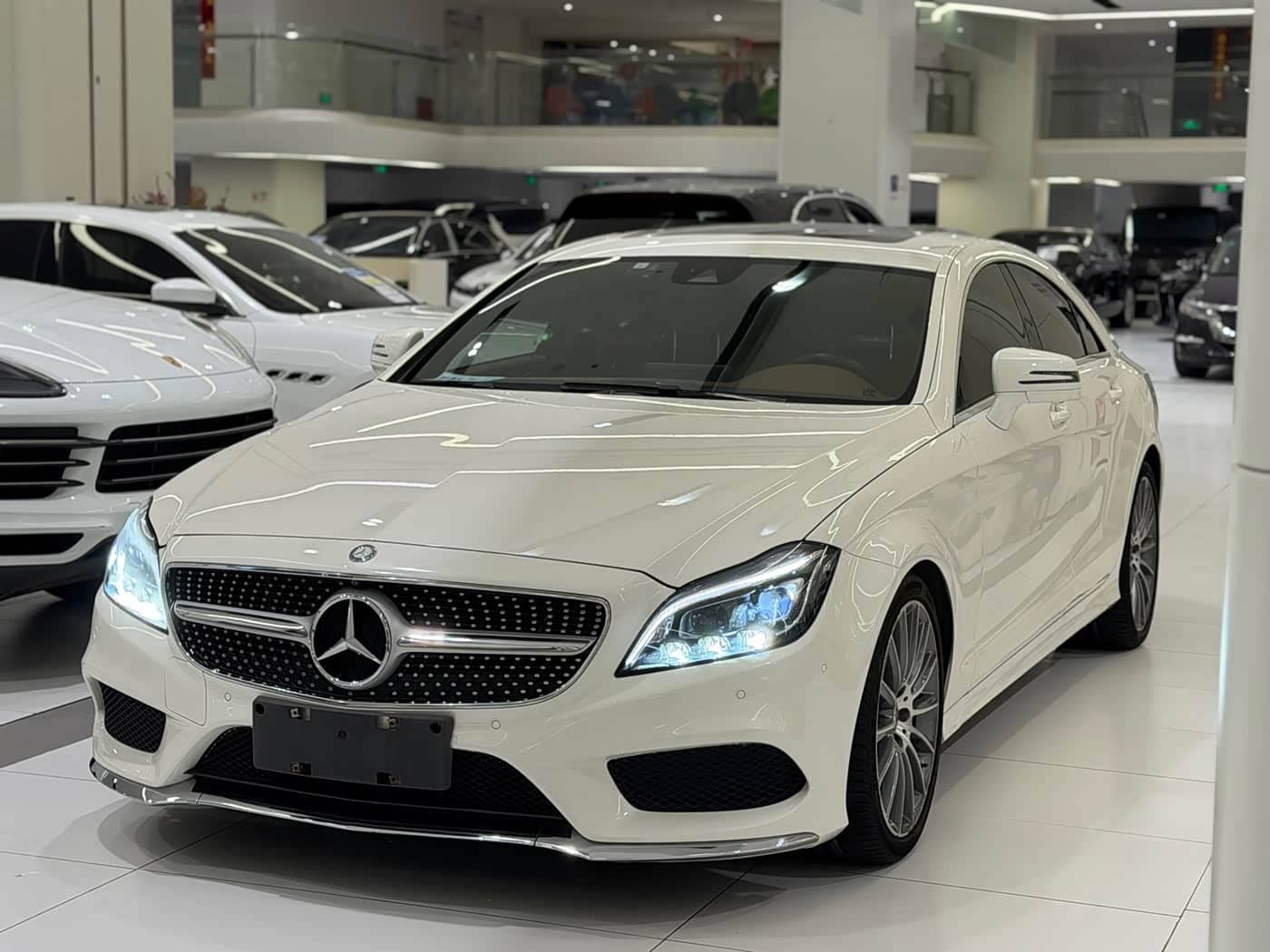 Mercedes-Benz CLS