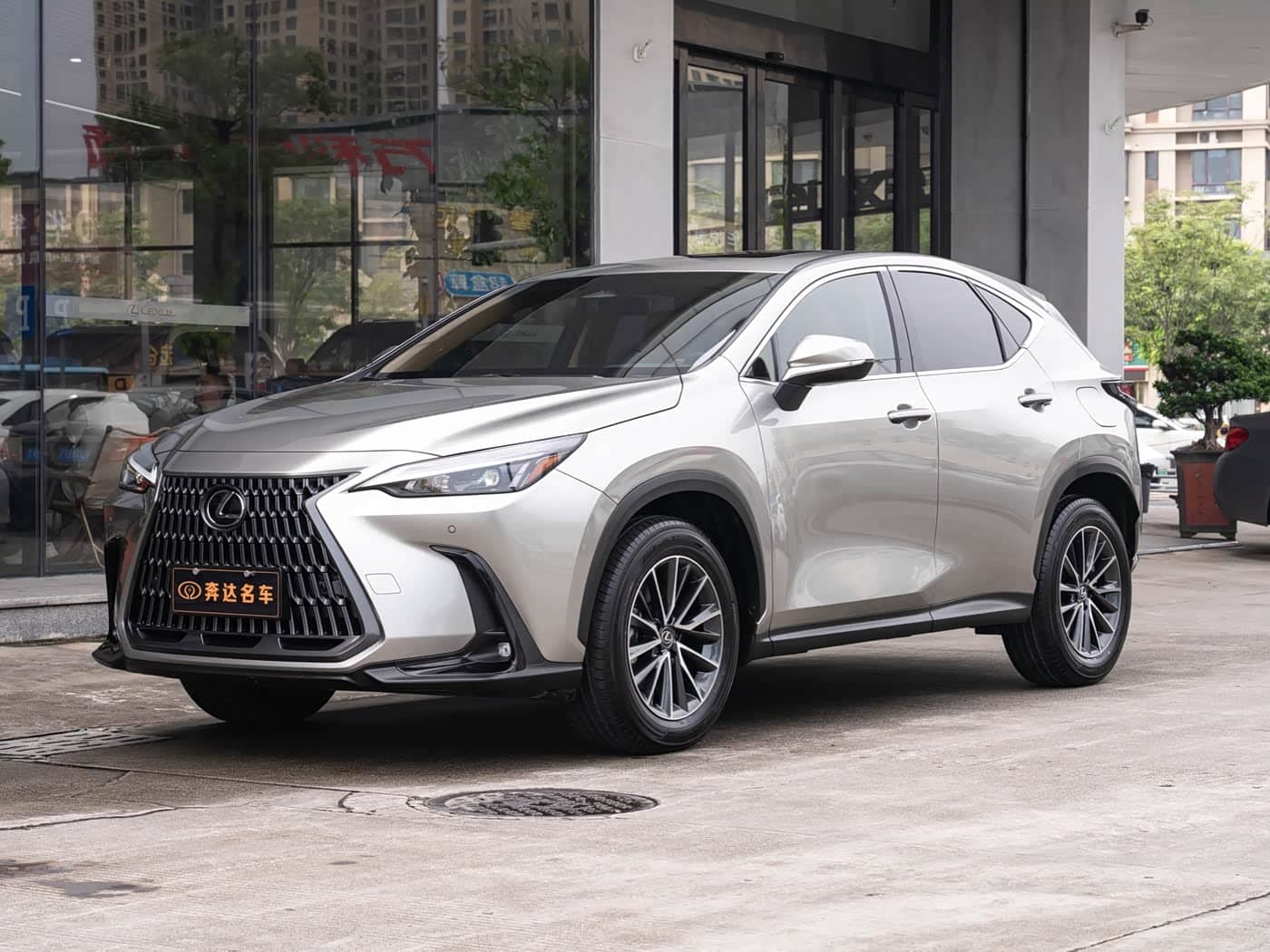 Lexus NX