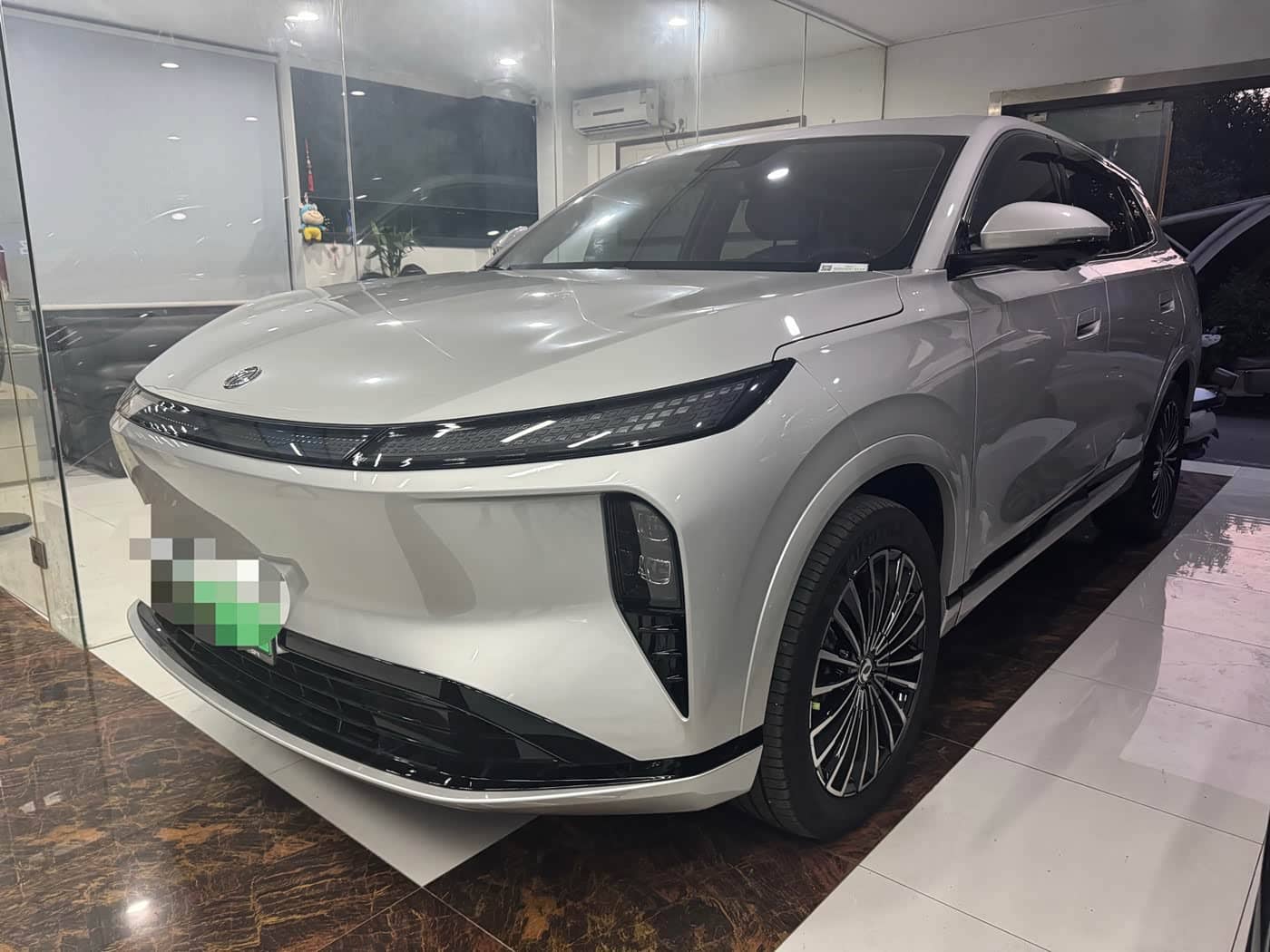 Dongfeng Aeolus L8