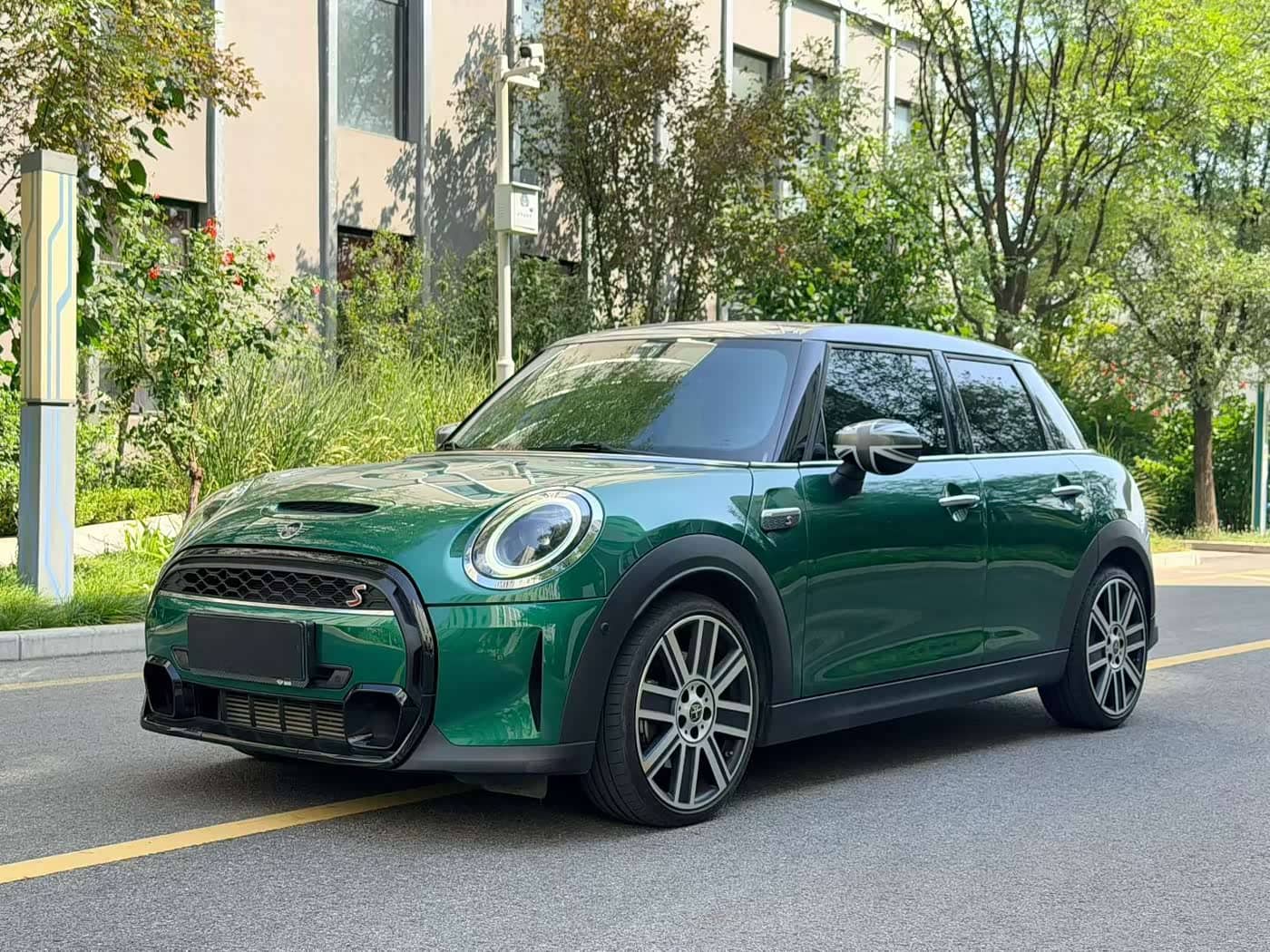 MINI MINI