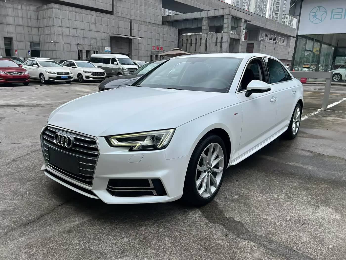 Audi A4L