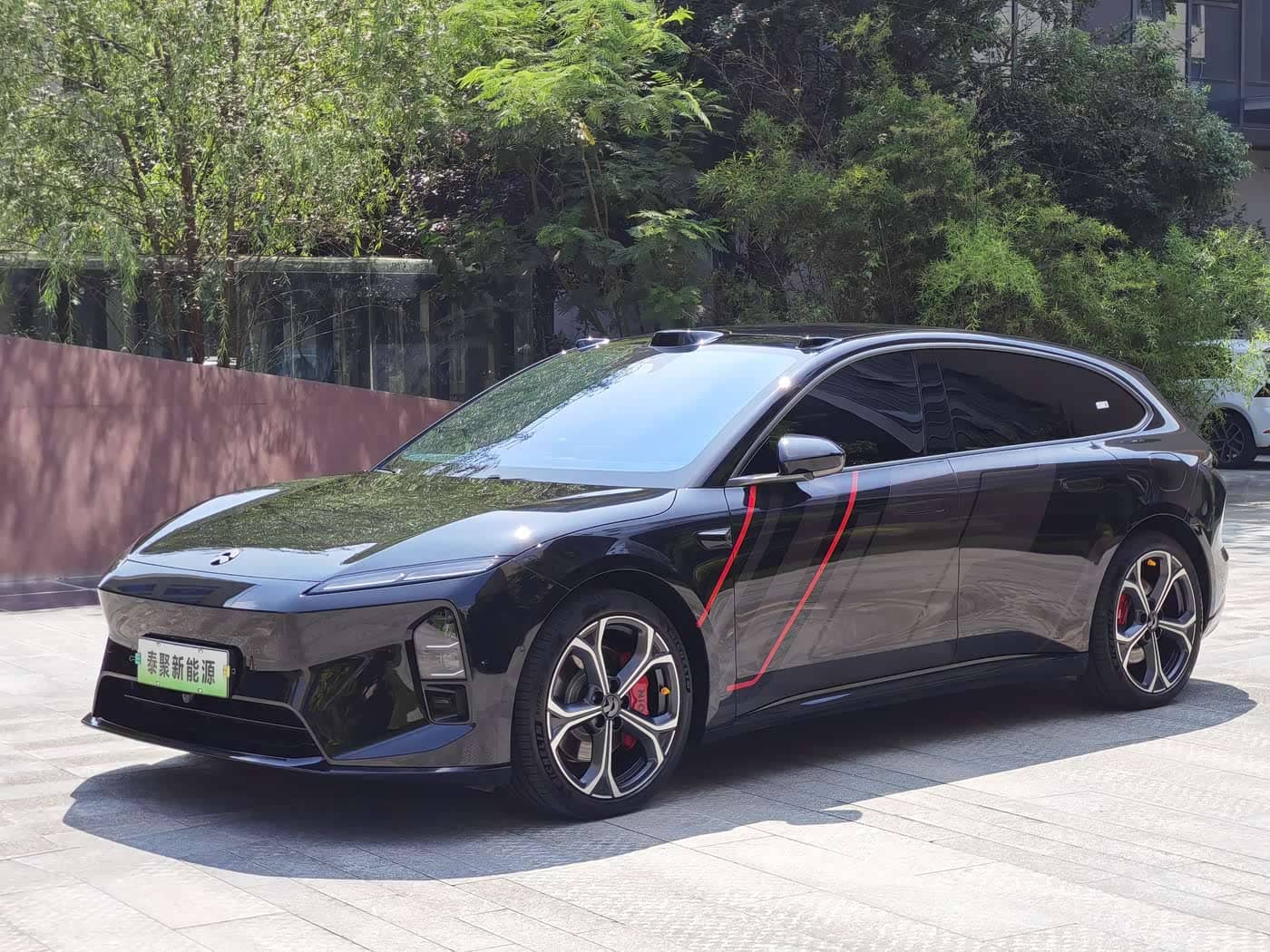 NIO ET5T