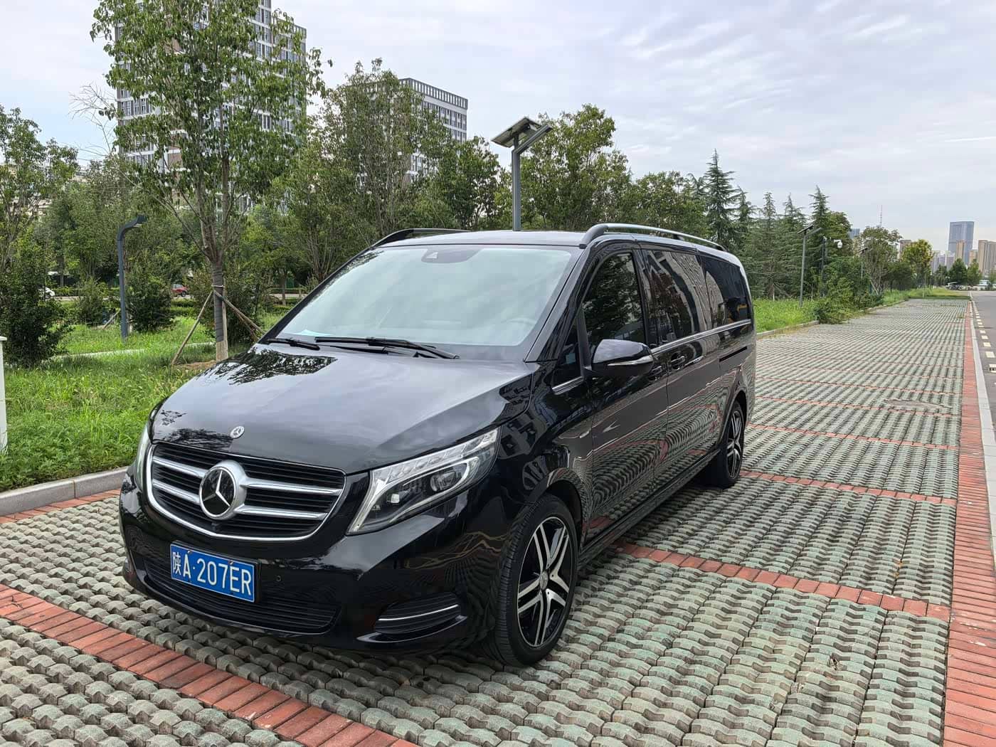 Mercedes-Benz V-Class