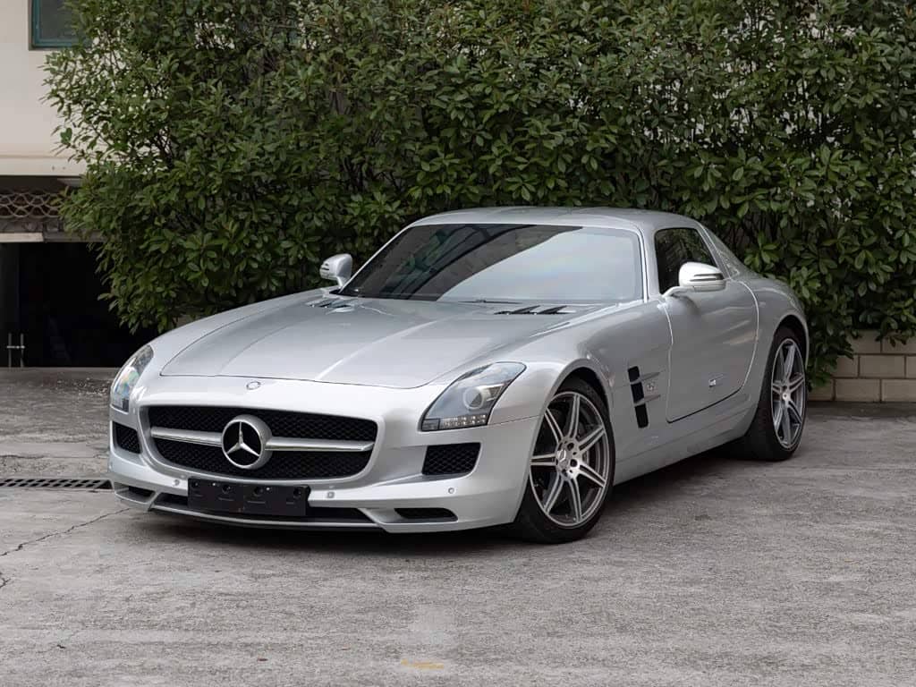 Mercedes-Benz SLS AMG