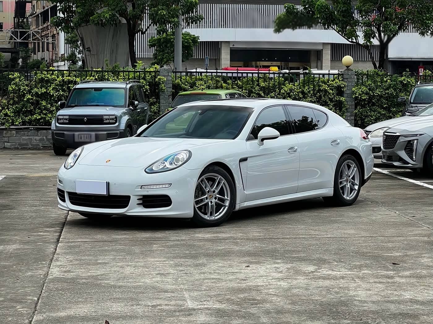 Porsche Panamera