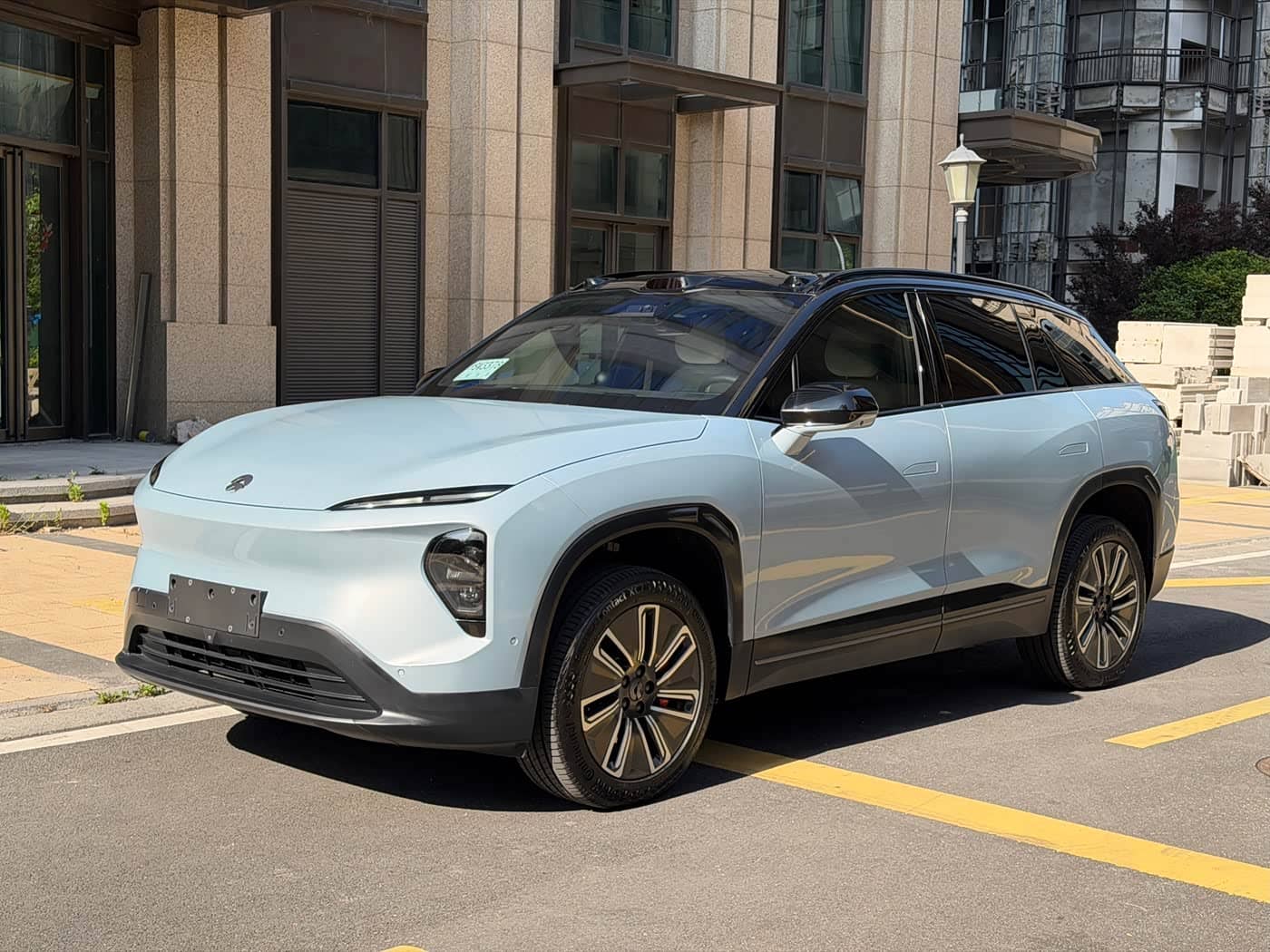 NIO ES7