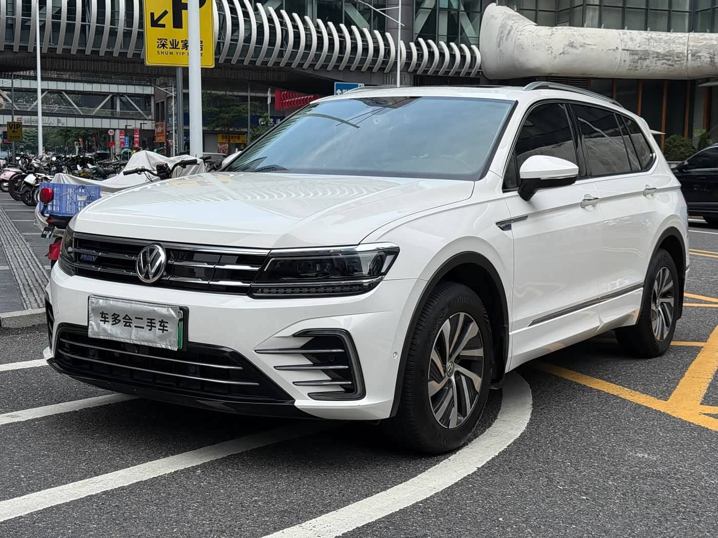 Volkswagen Tiguan L PHEV