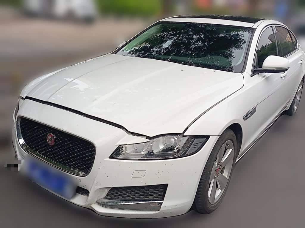 Jaguar XFL