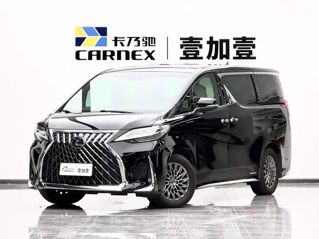 Lexus LM