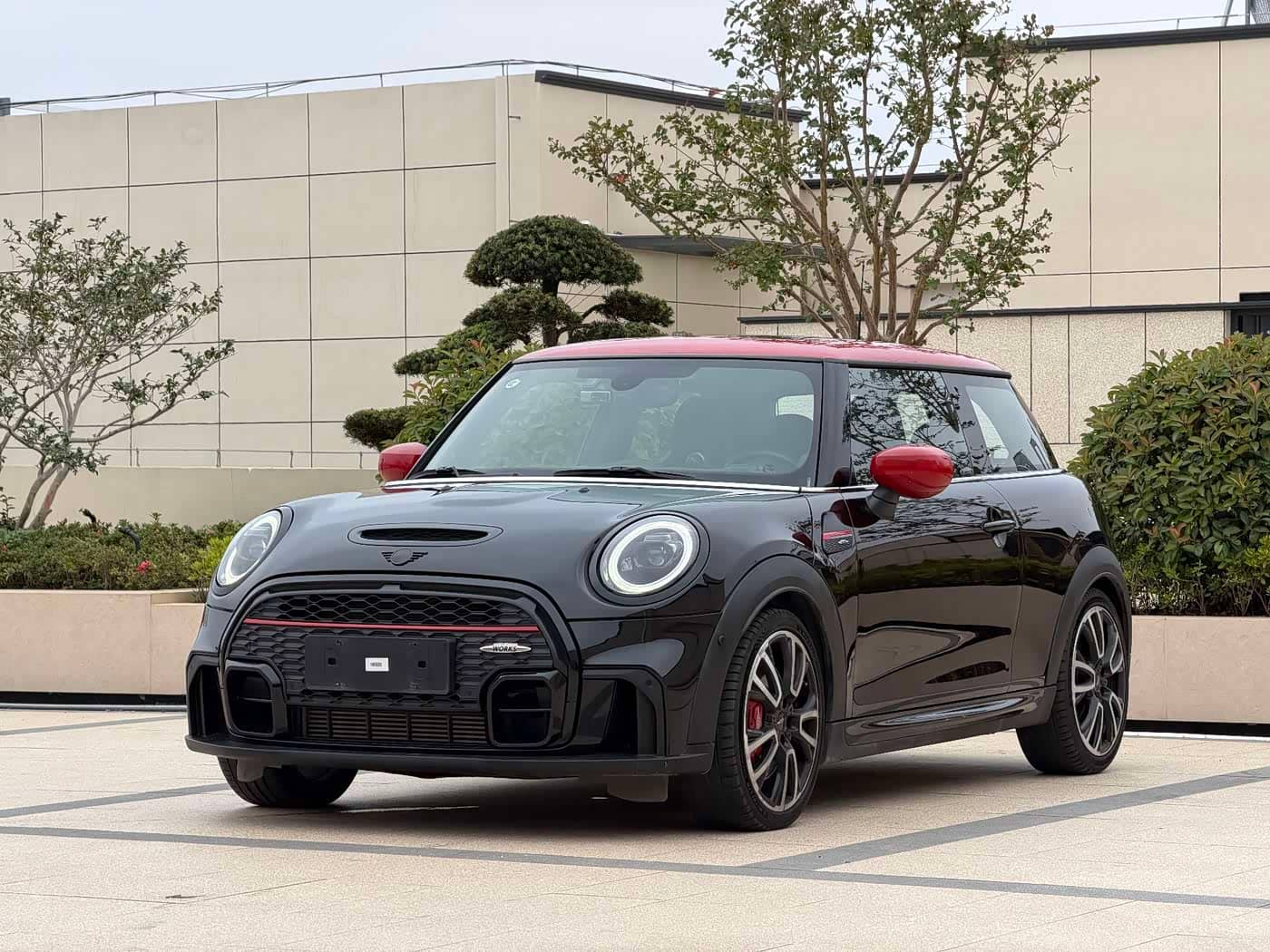 MINI JCW