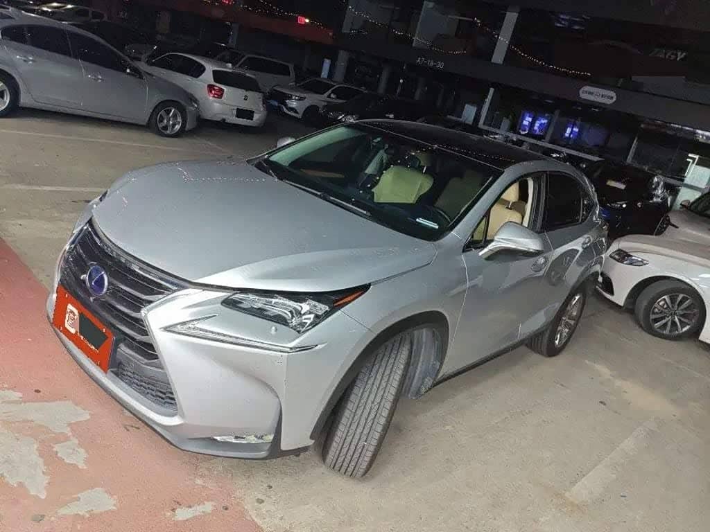 Lexus NX