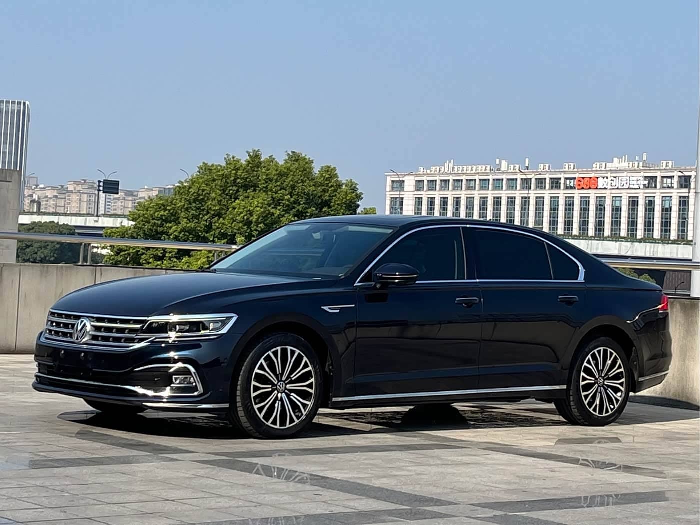 Volkswagen Phideon