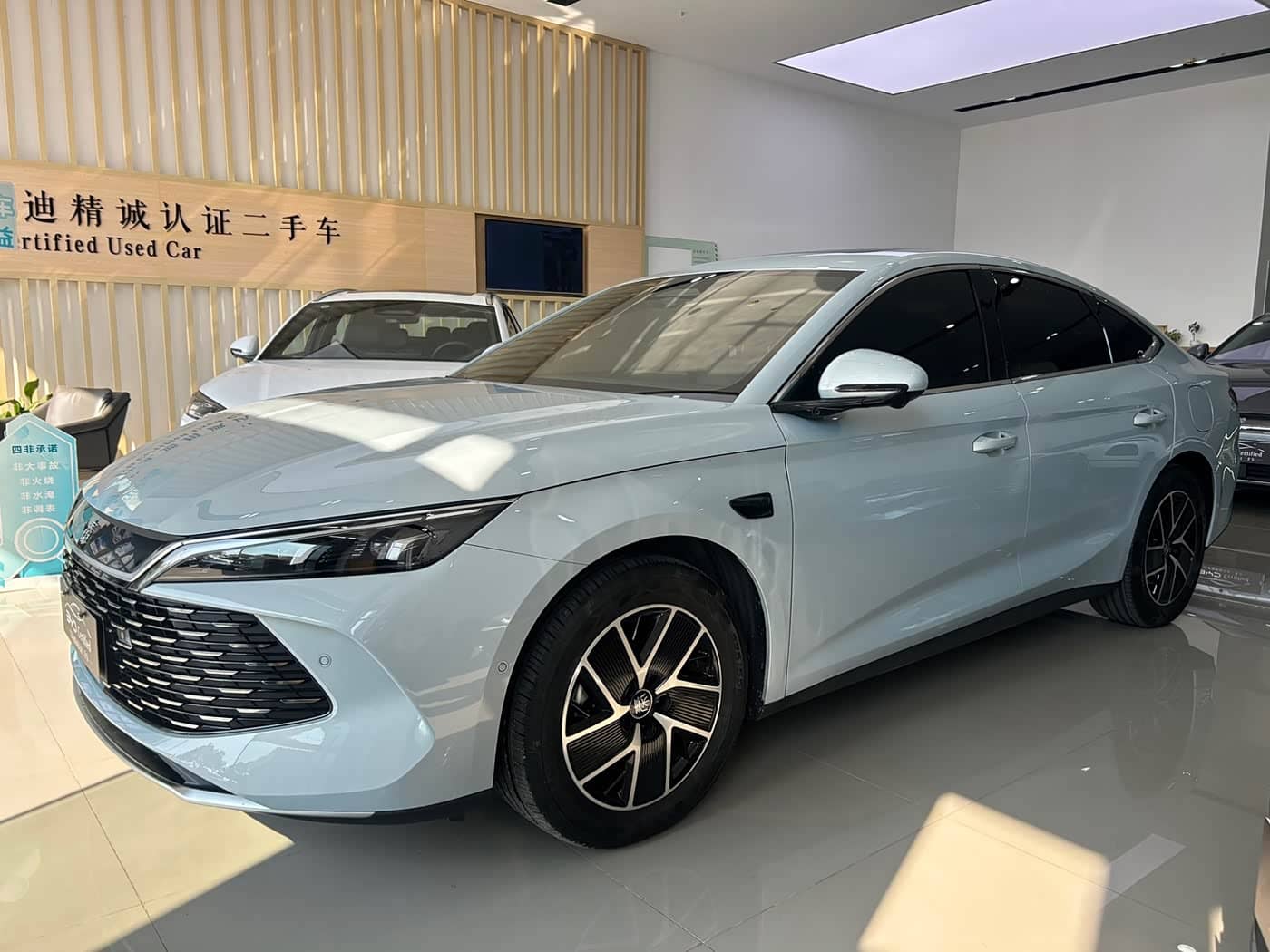 BYD Qin L