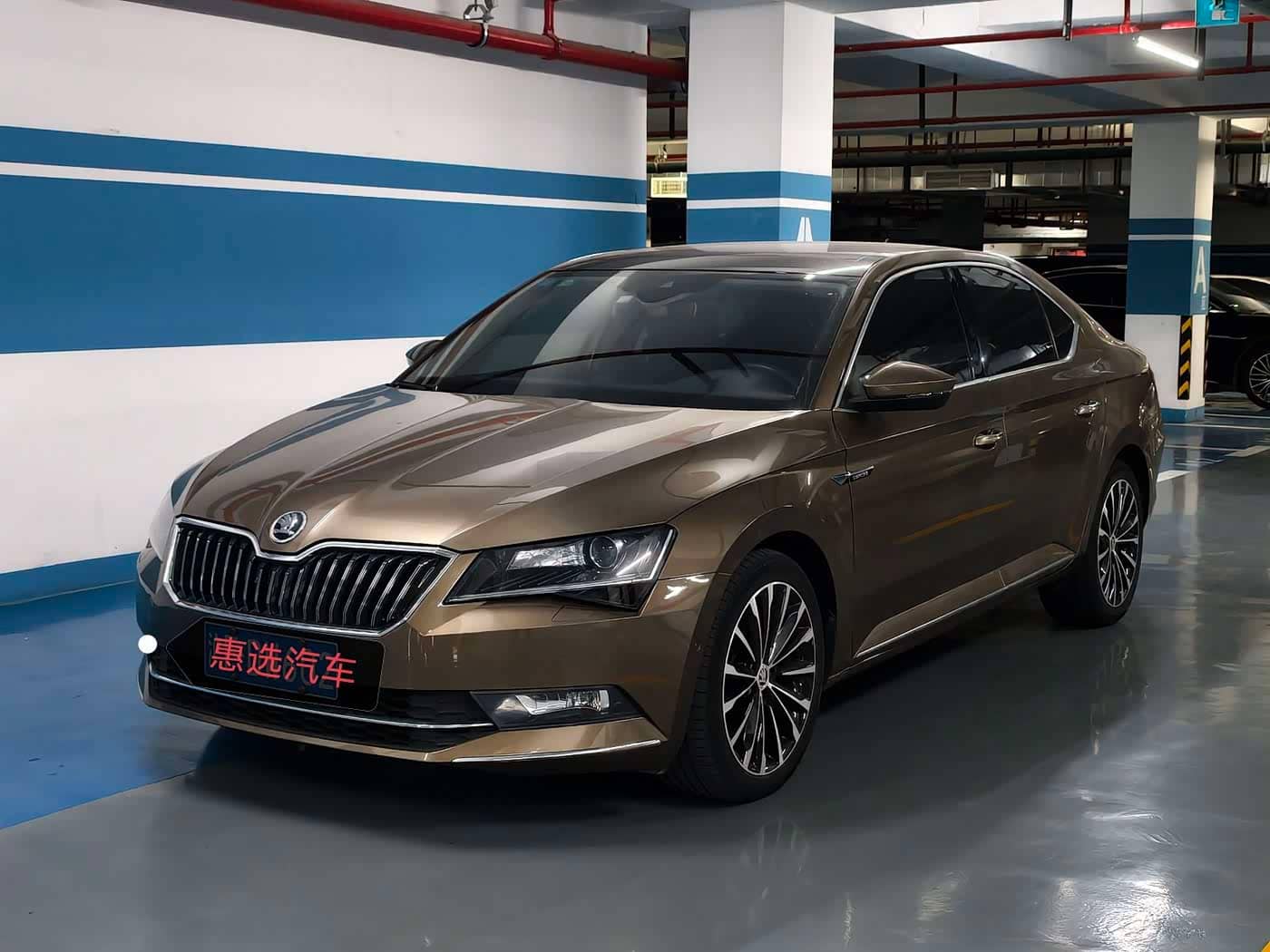 Škoda Superb