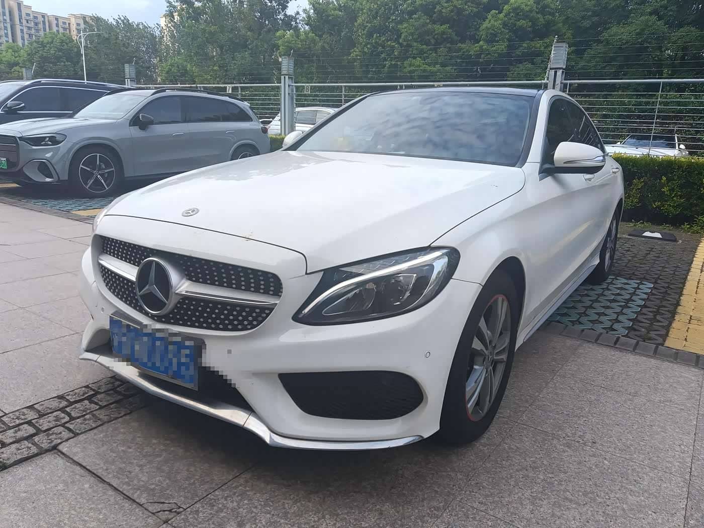 Mercedes-Benz C-Class