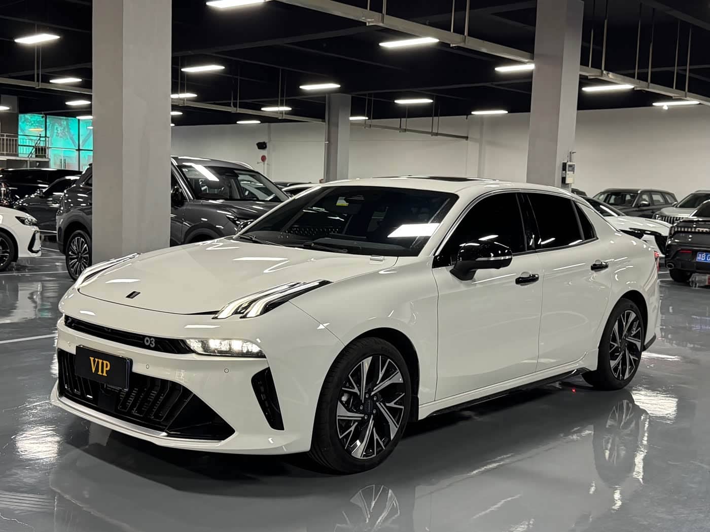 Lynk & Co 03