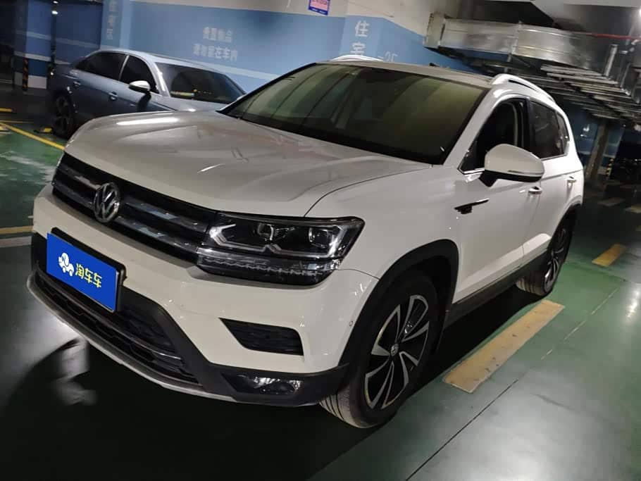 Volkswagen Tharu