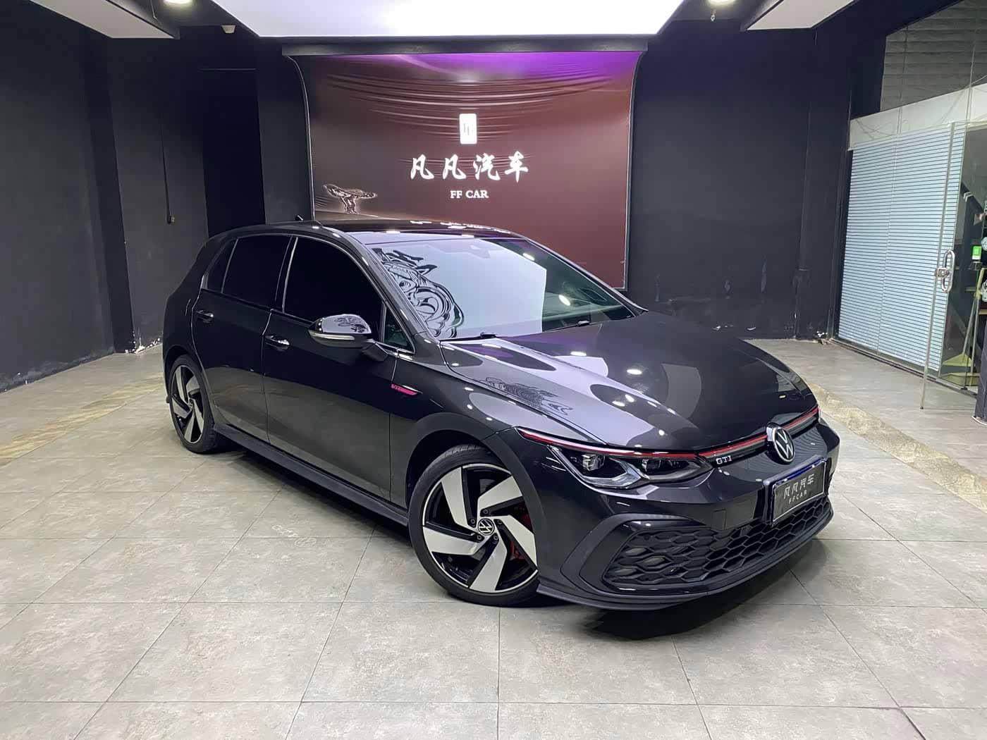 Volkswagen Golf GTI