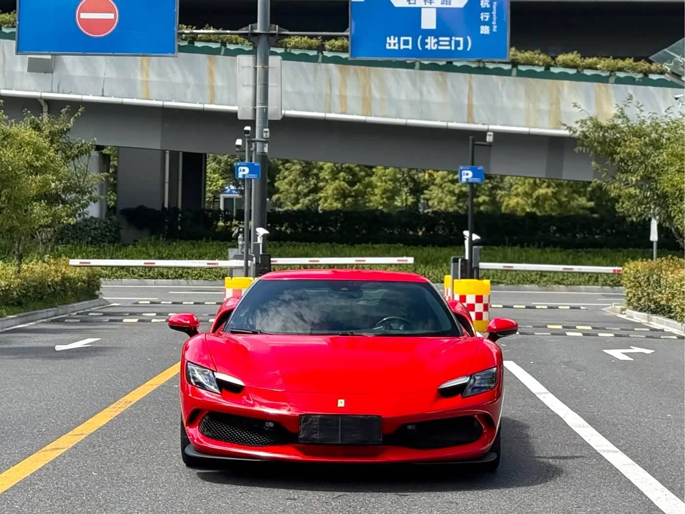Ferrari 296