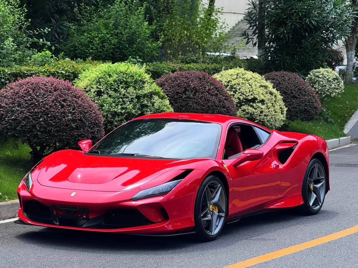 Ferrari F8