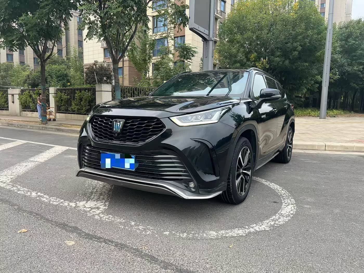 Toyota Crown Kluger