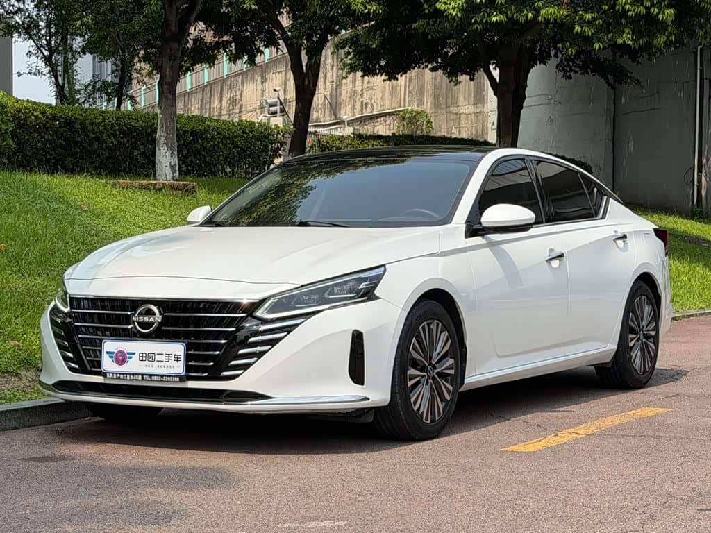 Nissan Teana