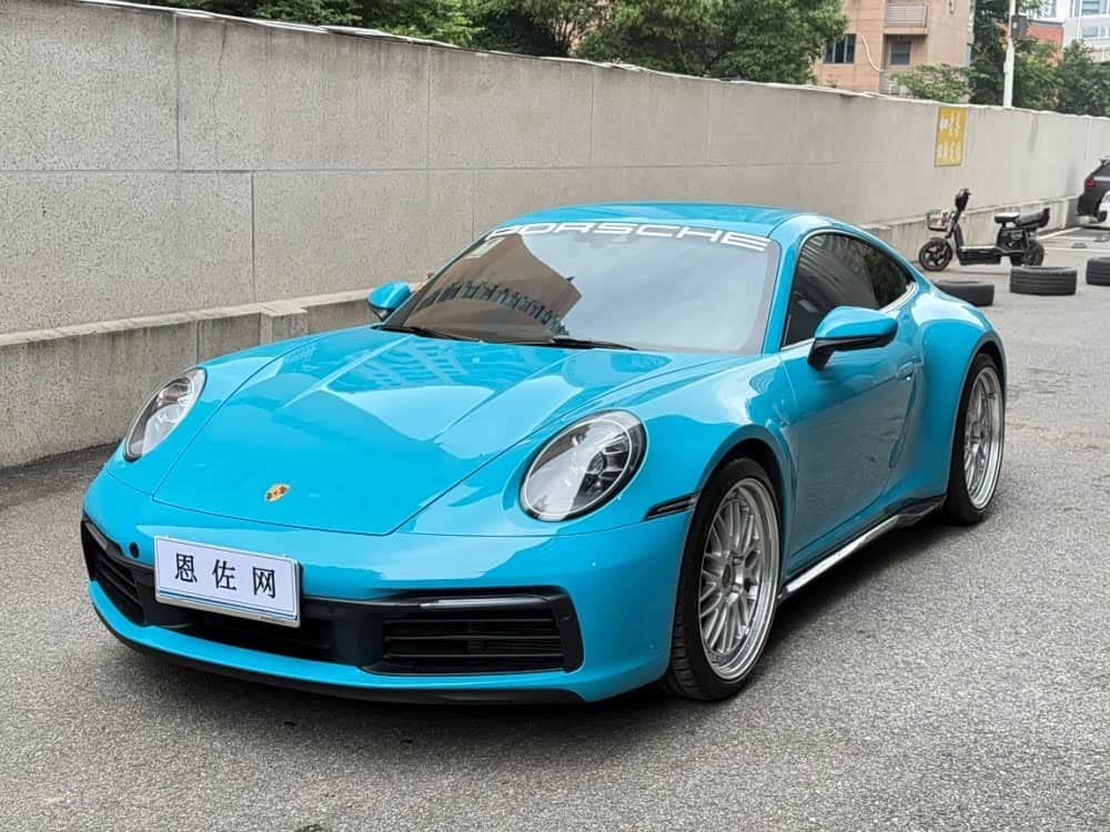 Porsche 911