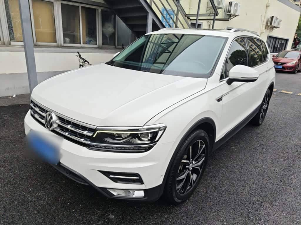 Volkswagen Tiguan L
