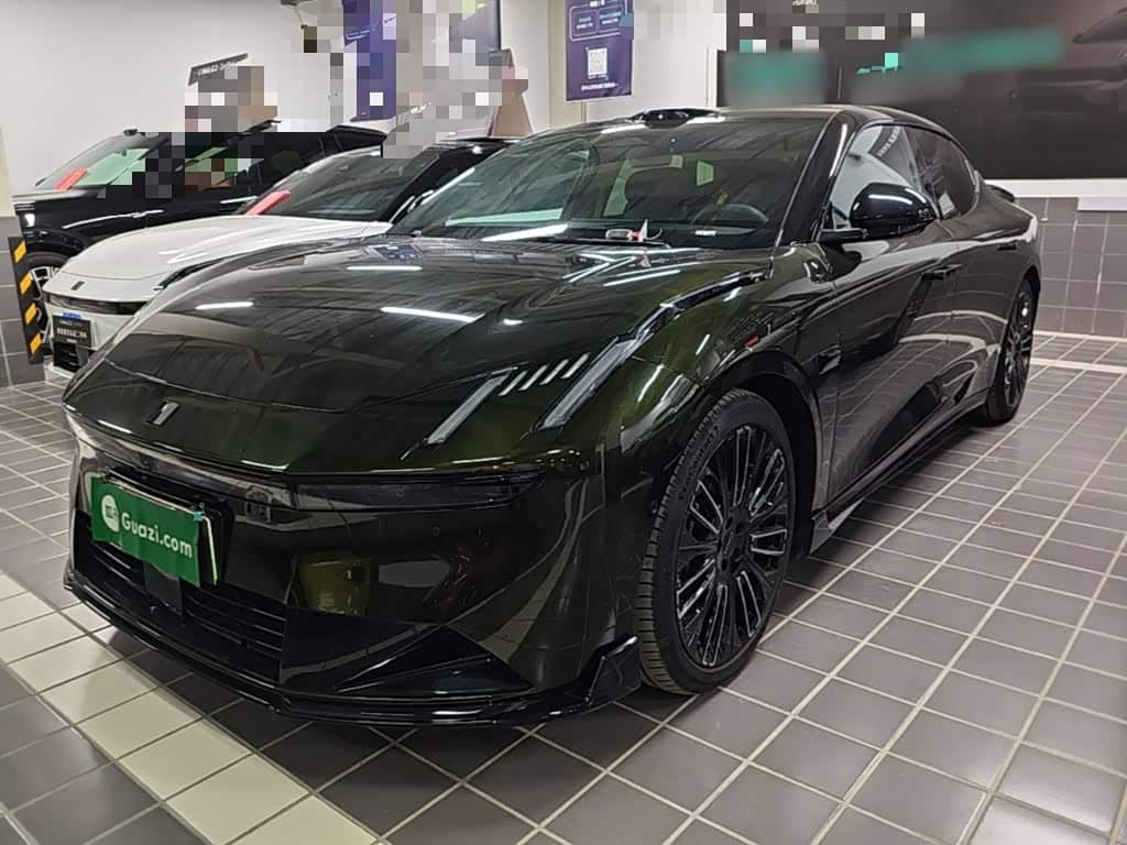 Lynk & Co 10 EM-P