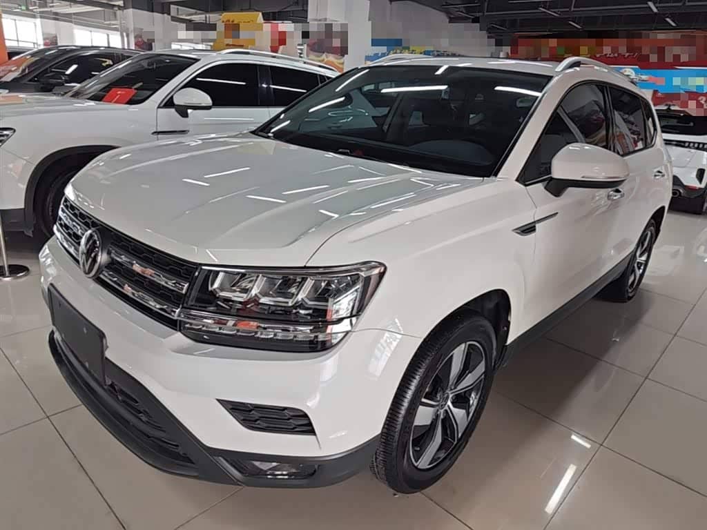 Volkswagen Tharu