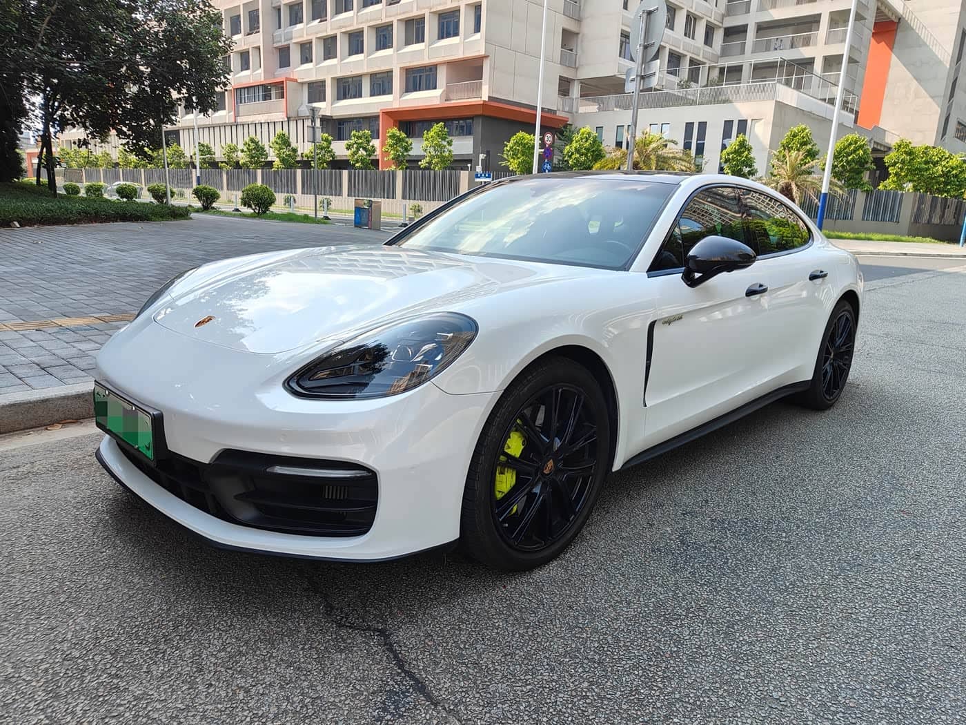 Porsche Panamera New Energy