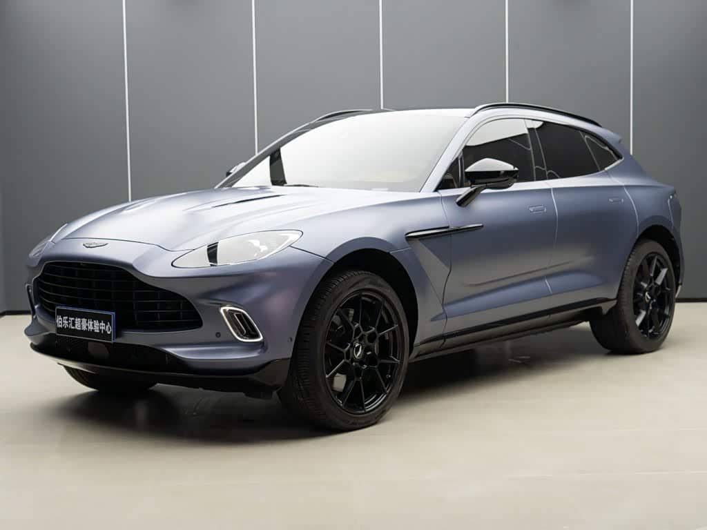 Aston Martin DBX