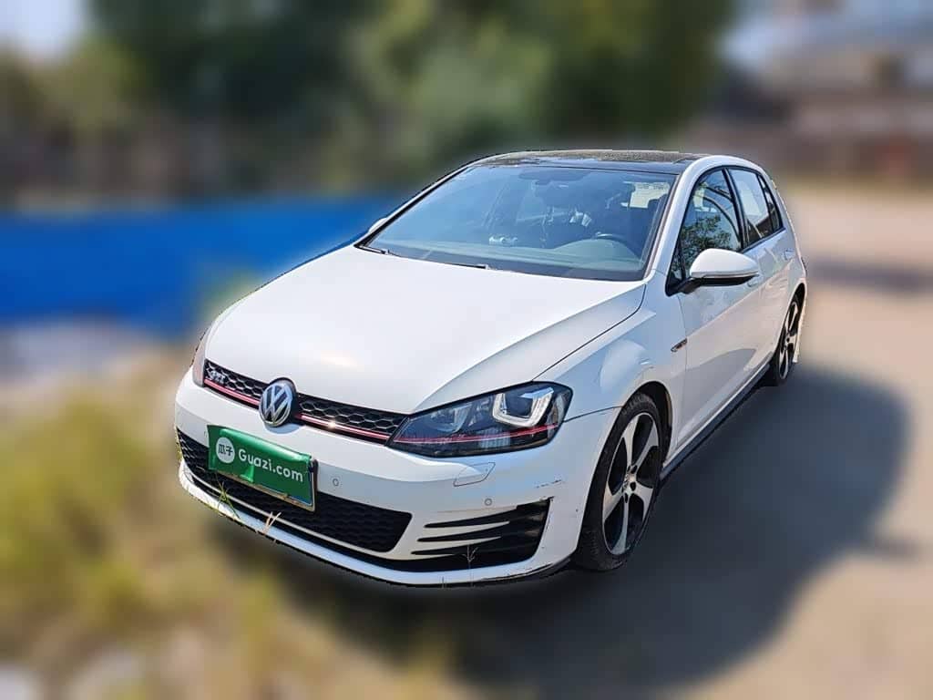 Volkswagen Golf GTI