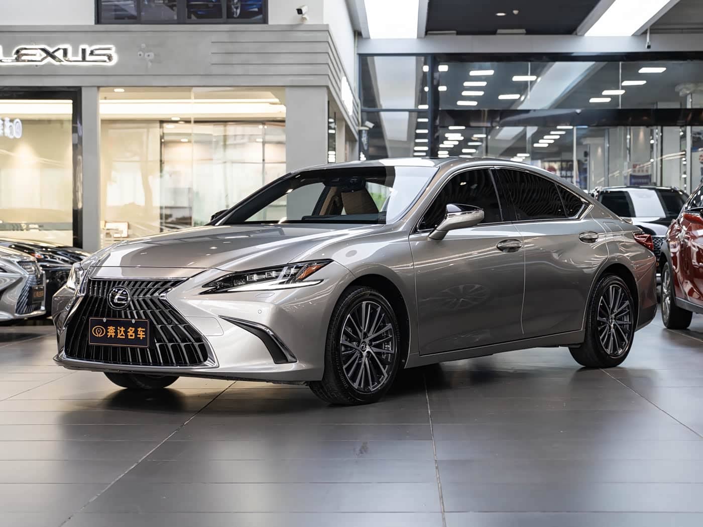 Lexus ES