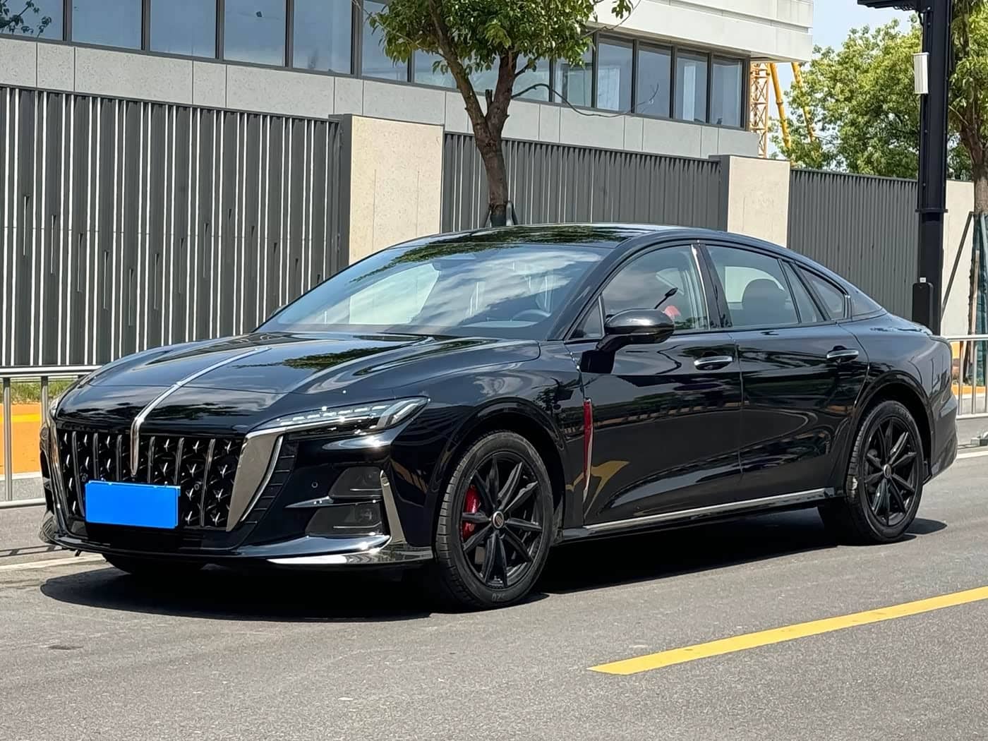 Hongqi H6