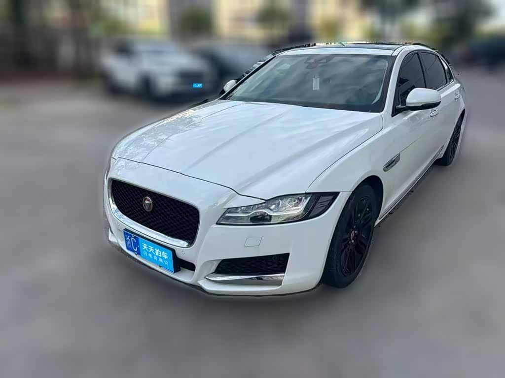 Jaguar XFL