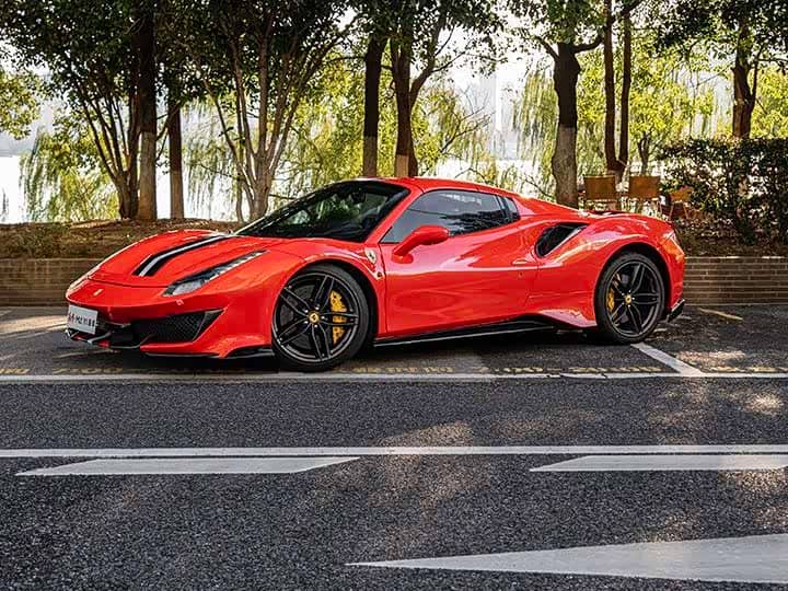 Ferrari 488