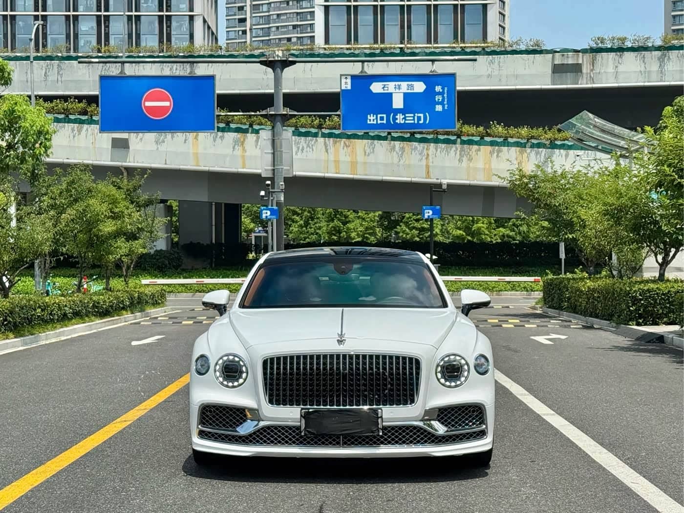 Bentley Flying Spur Plug-in Hybrid