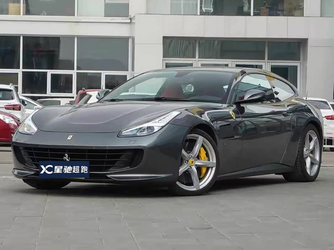 Ferrari GTC4Lusso