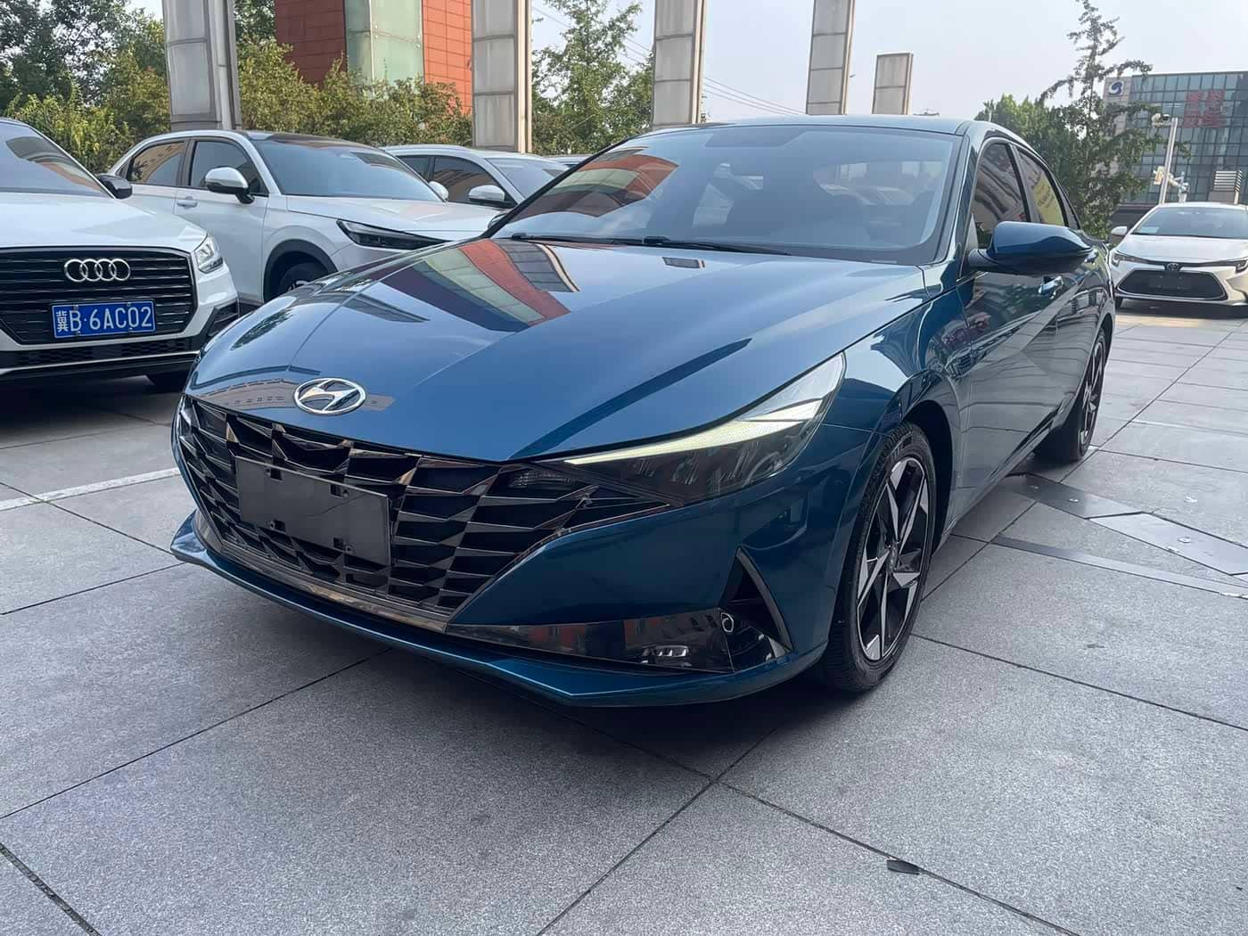 Hyundai Elantra