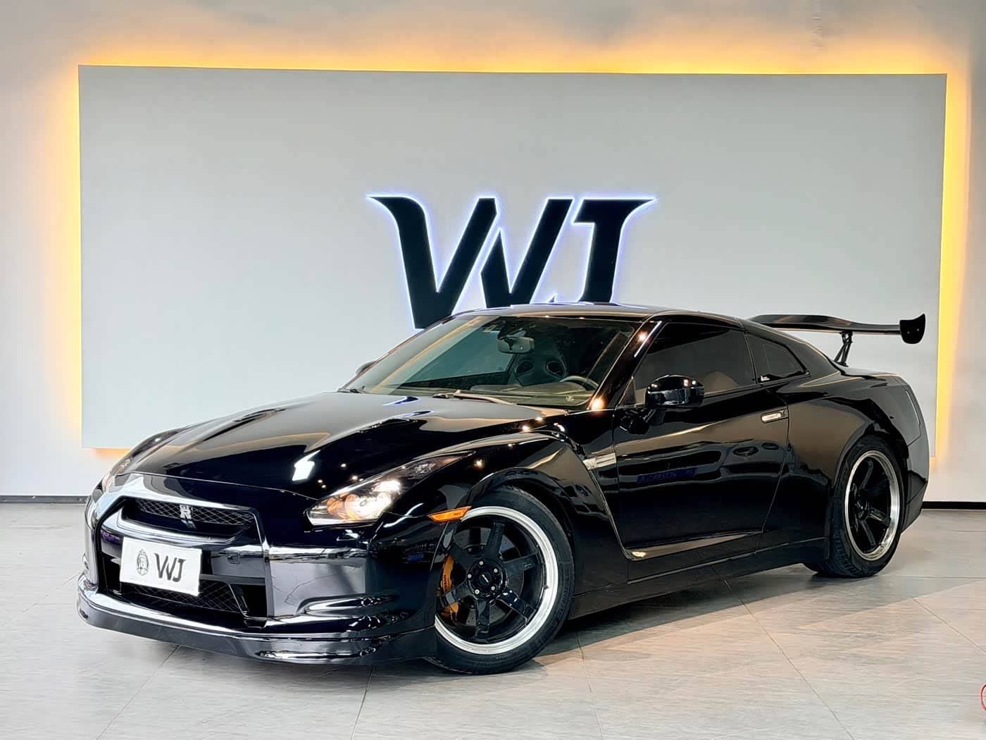 Nissan GT-R