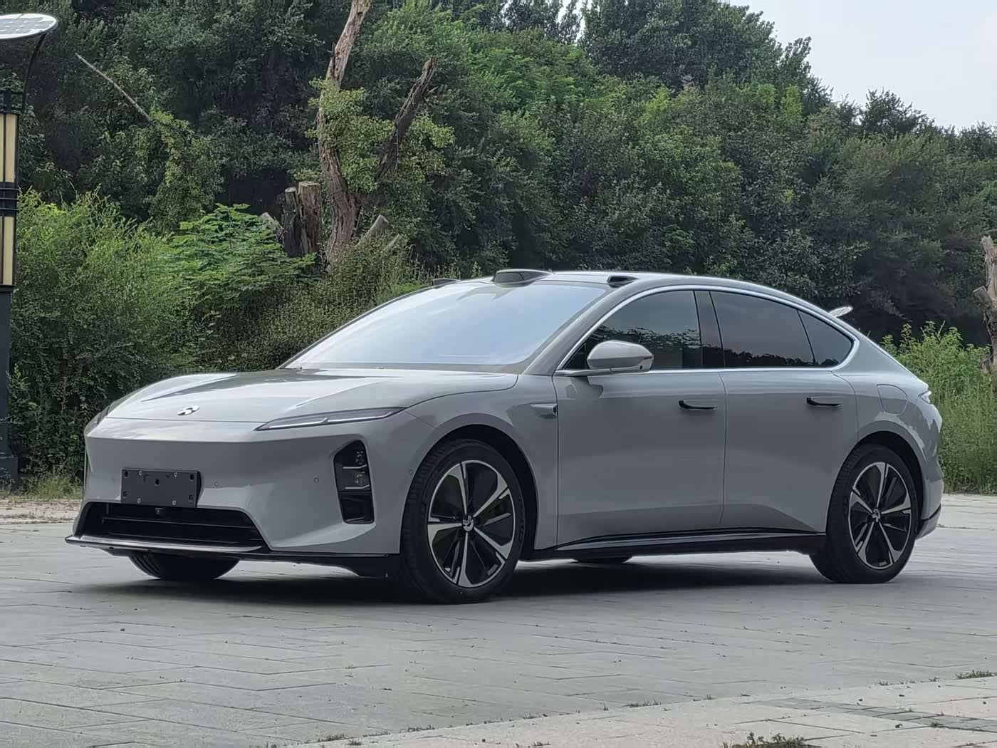 NIO ET5