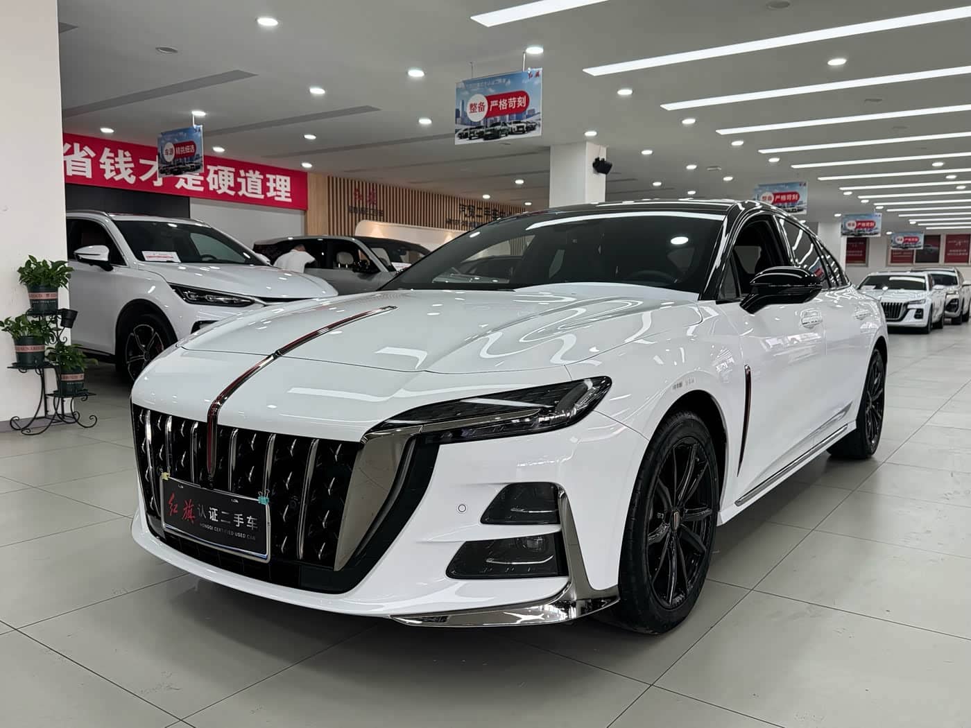 Hongqi H6