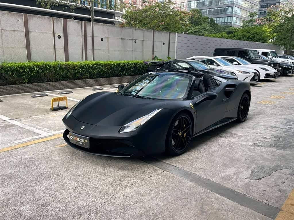 Ferrari 488
