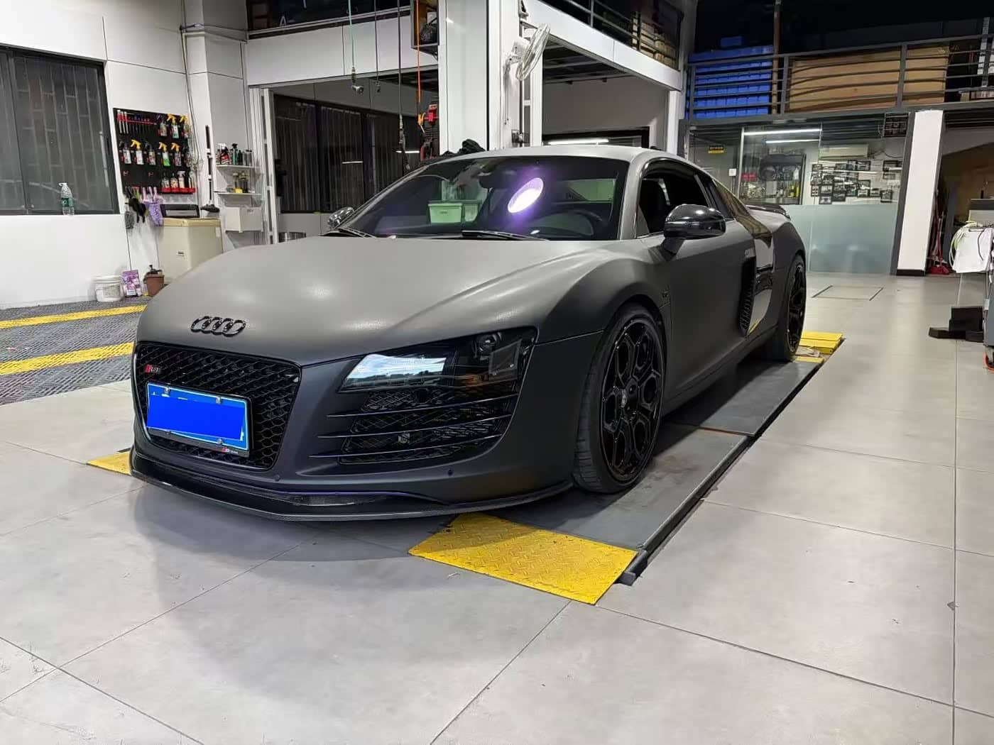 Audi R8
